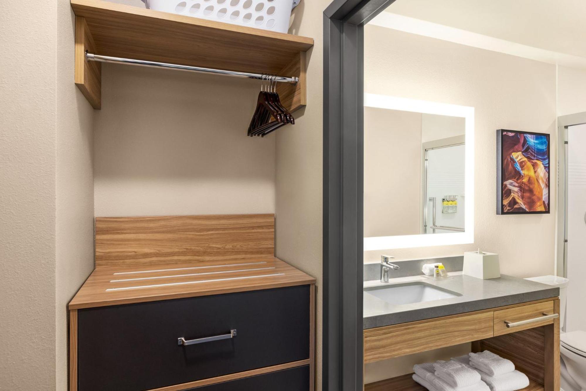 Candlewood Suites Pittston By Ihg Exterior foto